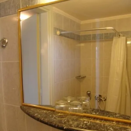 Theonia Otel İstanköy