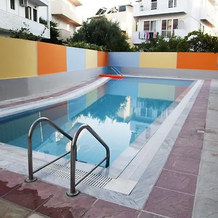 Theonia Otel