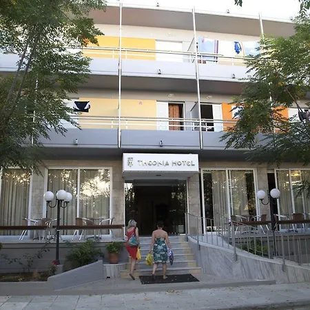 Theonia Ξενοδοχείο 2*