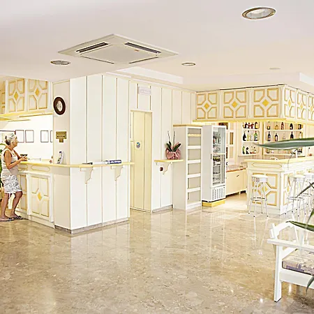 赛奥妮亚酒店 酒店