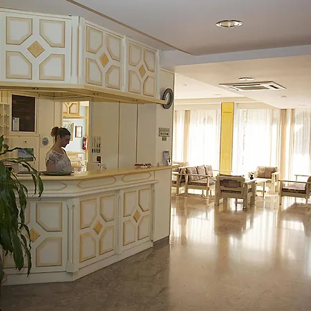 Отель Theonia 2*