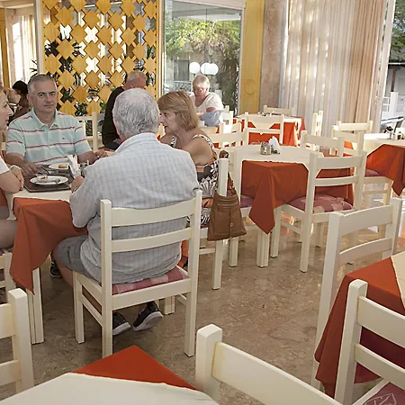 Hotel Theonia 2*