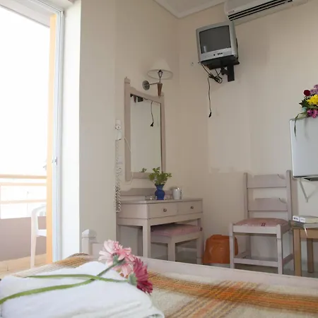 Theonia Hotel 2*